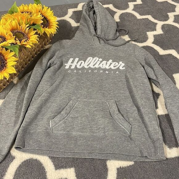 Hollister Bundle - Picture 9 of 13
